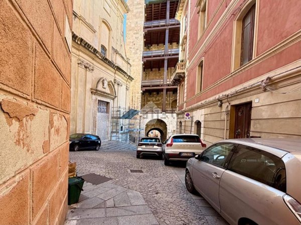 appartamento in vendita a Cagliari in zona Castello