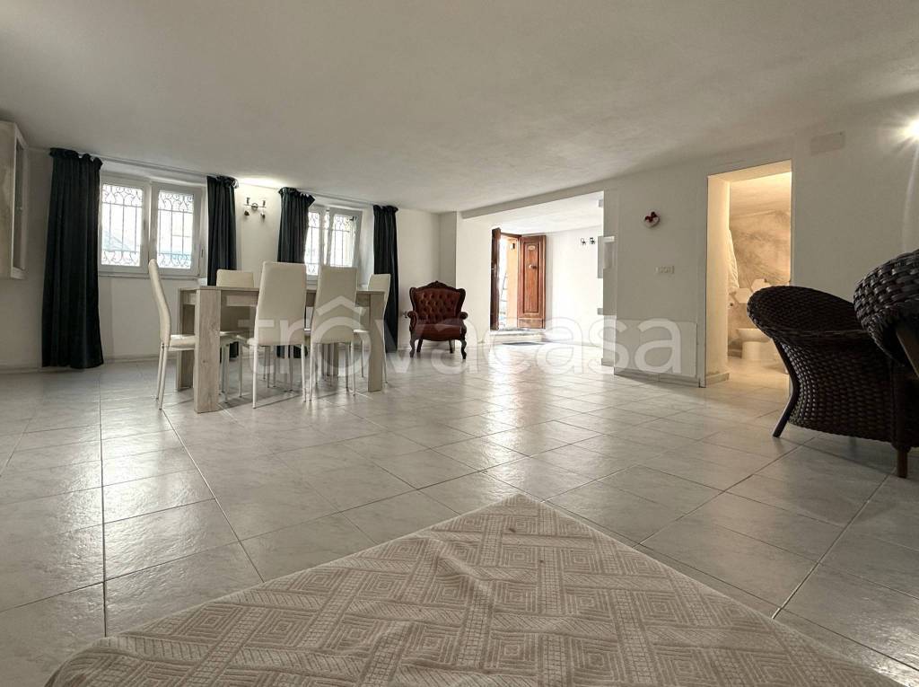 appartamento in vendita a Cagliari in zona Villanova