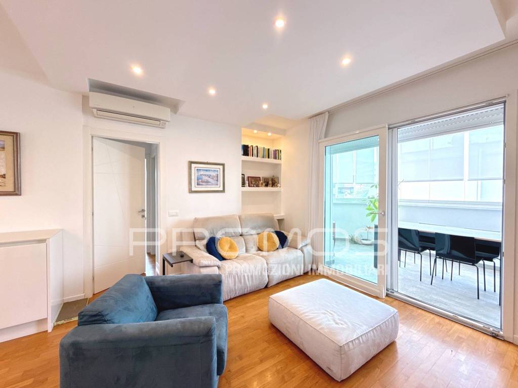 appartamento in vendita a Cagliari in zona Quartiere del Sole / La Palma