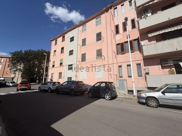 appartamento in vendita a Cagliari in zona Is Mirrionis/San Michele
