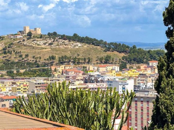 appartamento in vendita a Cagliari in zona Tuvixeddu/Tuvumannu
