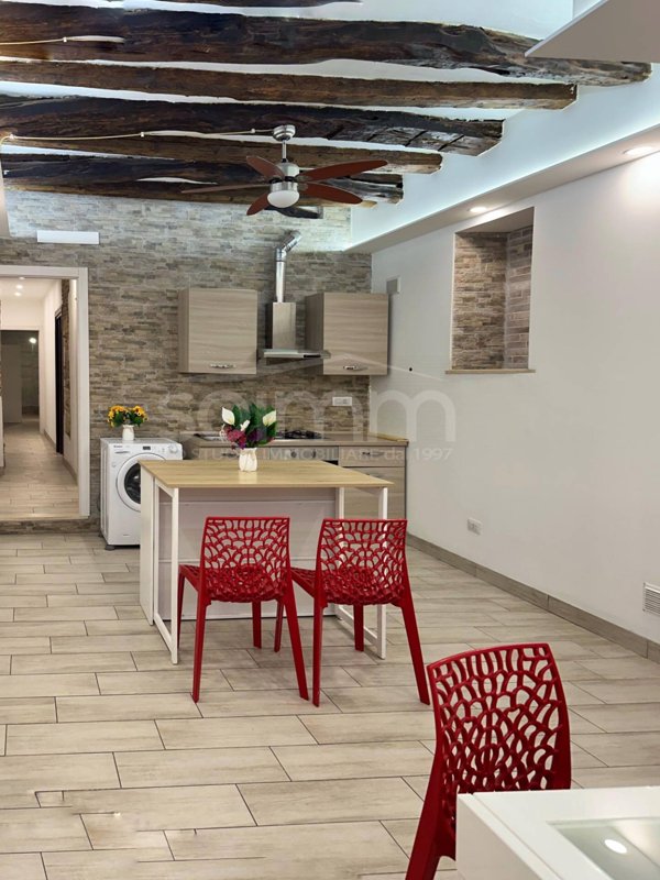 appartamento in vendita a Cagliari in zona Stampace/Punici