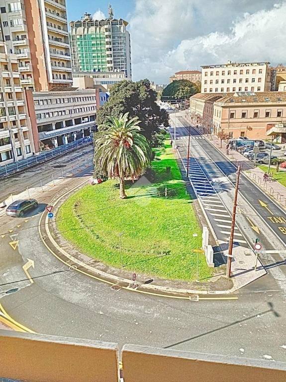 appartamento in vendita a Cagliari in zona Villanova