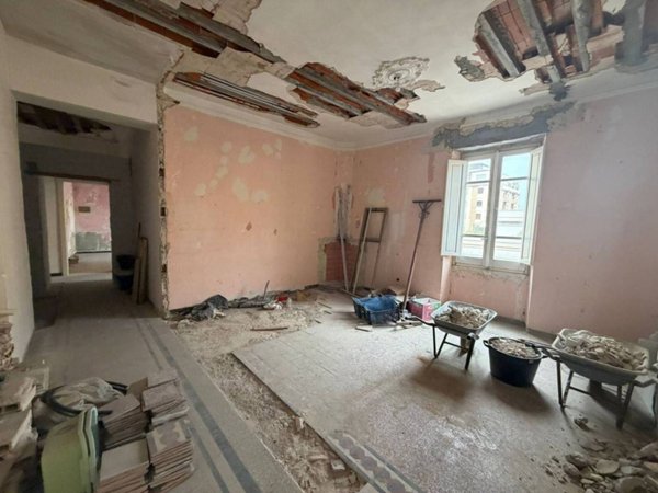 appartamento in vendita a Cagliari in zona Villanova