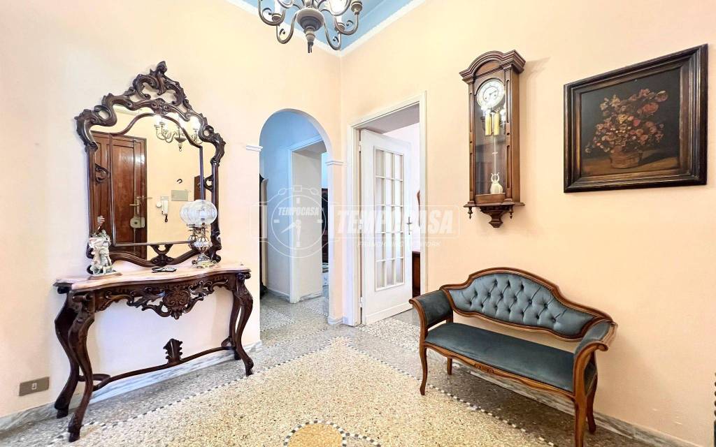 appartamento in vendita a Cagliari in zona Villanova