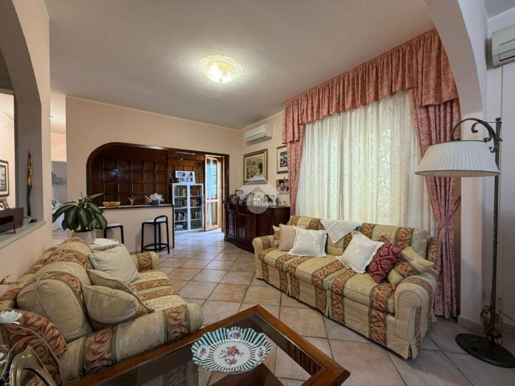 appartamento in vendita a Cagliari in zona Pirri