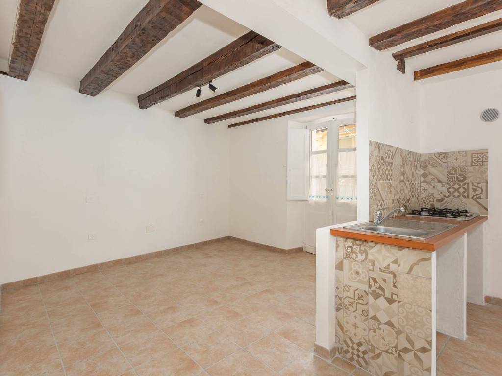 appartamento in vendita a Cagliari in zona Castello