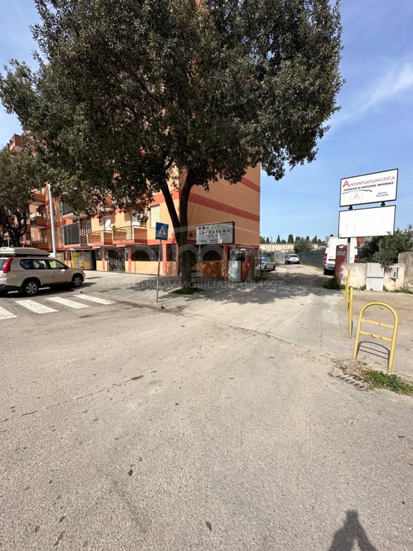 locale di sgombero in vendita a Cagliari in zona Is Mirrionis/San Michele