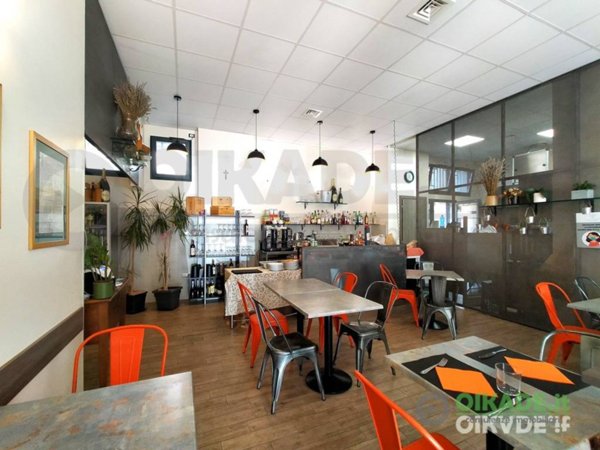 negozio in vendita a Cagliari in zona Sant'Avendrace