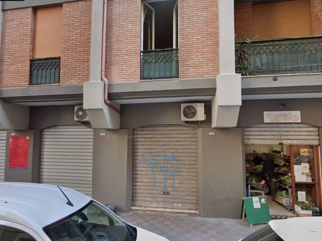 negozio in vendita a Cagliari in zona San Benedetto