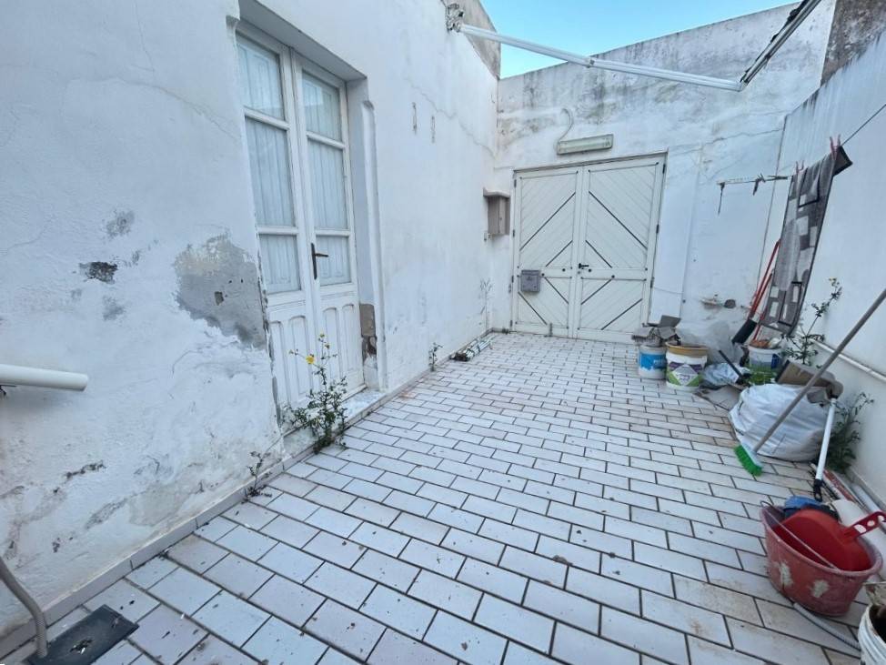 appartamento in vendita a Cagliari in zona Pirri