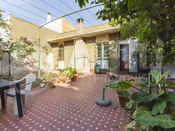 appartamento in vendita a Cagliari in zona Pirri