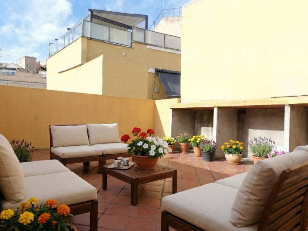 appartamento in vendita a Cagliari in zona Villanova