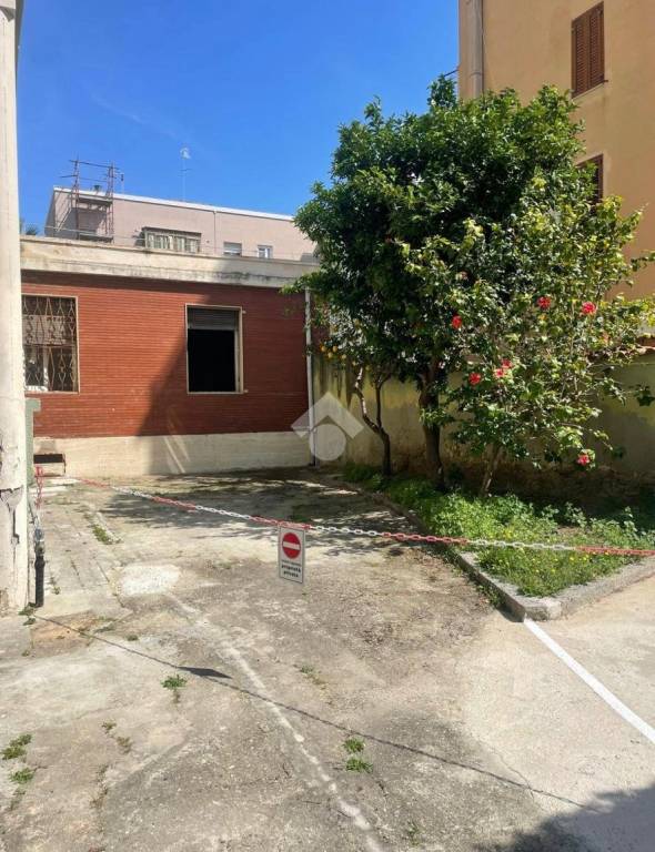 appartamento in vendita a Cagliari in zona Bonaria
