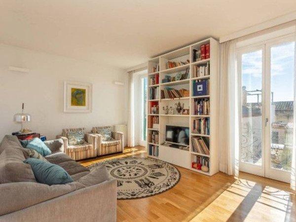 appartamento in vendita a Cagliari in zona Villanova