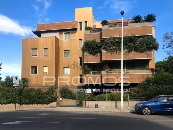 appartamento in vendita a Cagliari in zona Genneruxi
