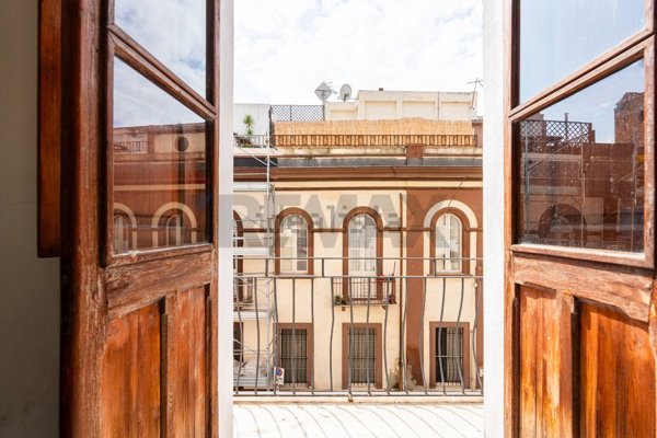 appartamento in vendita a Cagliari in zona Marina