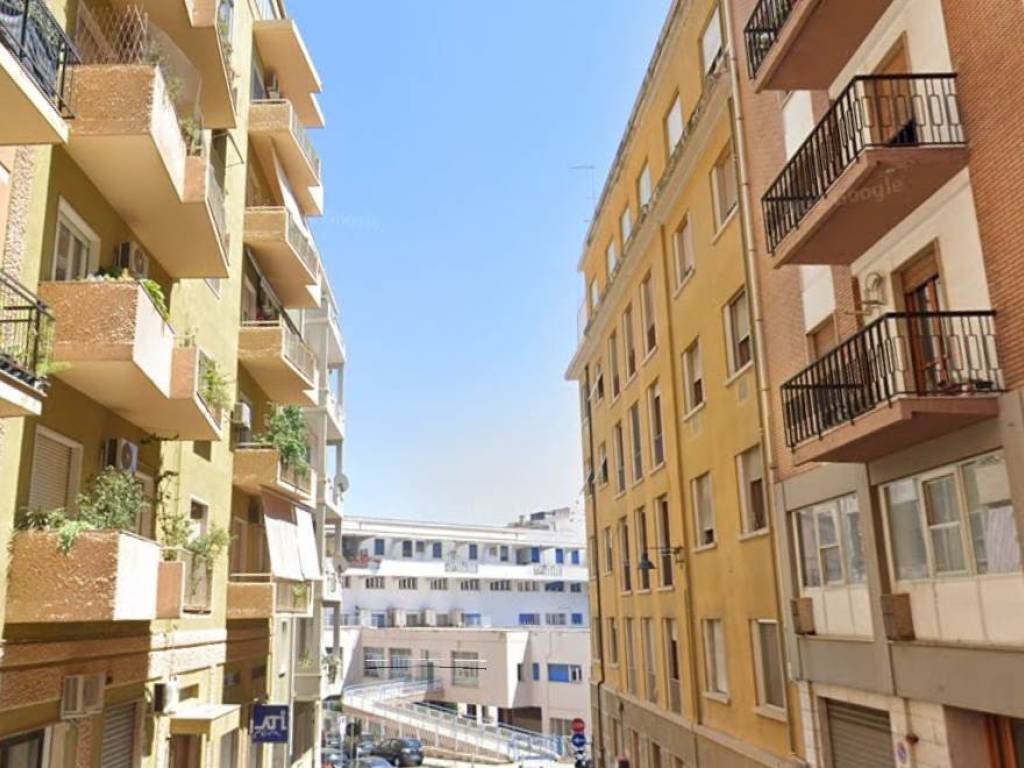 appartamento in vendita a Cagliari in zona Villanova
