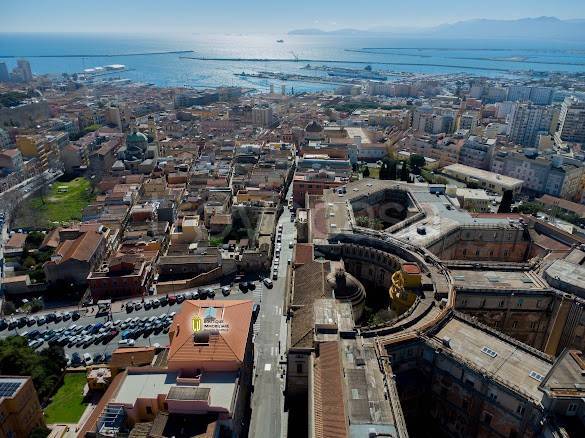 appartamento in vendita a Cagliari in zona Stampace/Punici