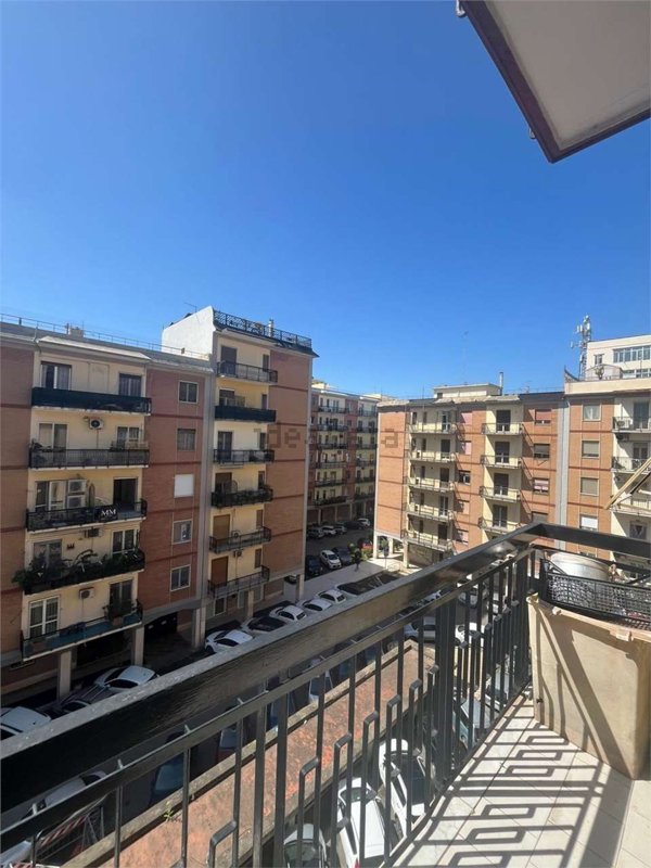 appartamento in vendita a Cagliari in zona Genneruxi