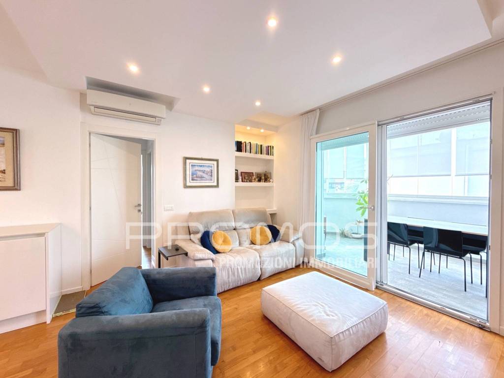 appartamento in vendita a Cagliari in zona Quartiere del Sole / La Palma