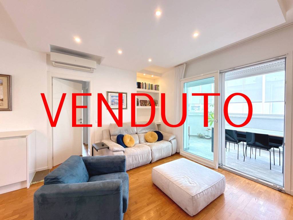 appartamento in vendita a Cagliari in zona Quartiere del Sole / La Palma