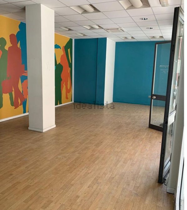 locale commerciale in vendita a Cagliari in zona Marina