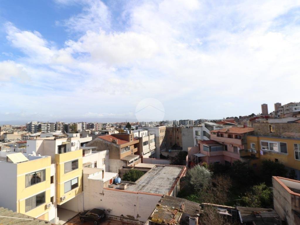 casa indipendente in vendita a Cagliari in zona Pirri