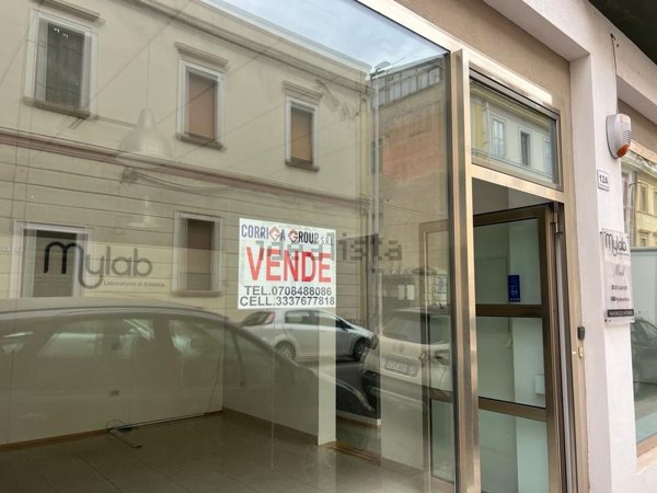 locale commerciale in vendita a Cagliari in zona San Benedetto