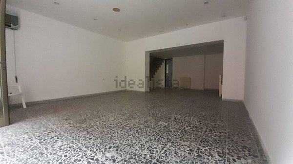 locale commerciale in vendita a Cagliari