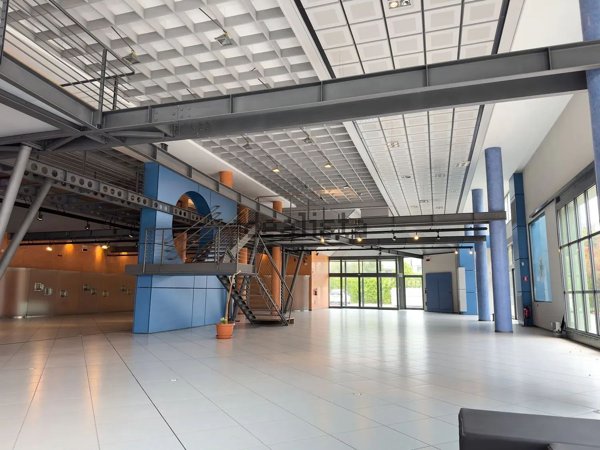 ufficio in vendita a Cagliari