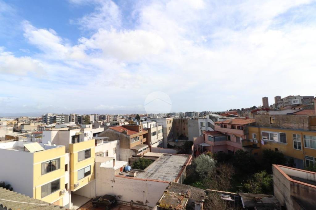 casa indipendente in vendita a Cagliari in zona Pirri