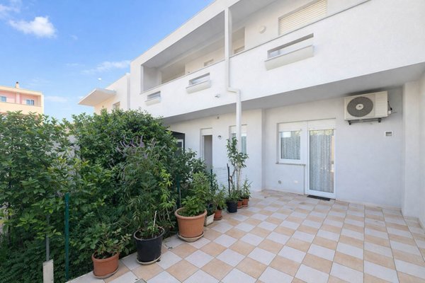 villa in vendita a Cagliari in zona Pirri