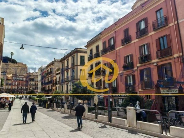 appartamento in vendita a Cagliari in zona Stampace/Punici