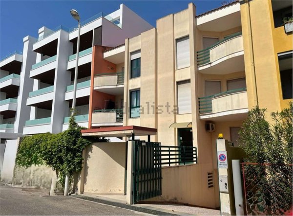 appartamento in vendita a Cagliari in zona Pirri