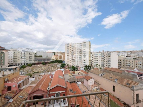 appartamento in vendita a Cagliari in zona Stampace/Punici