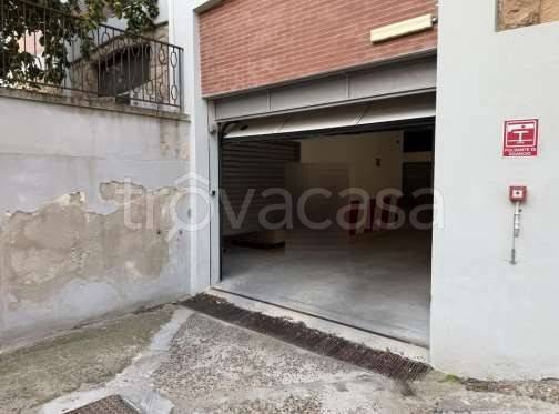 appartamento in vendita a Cagliari in zona Genneruxi