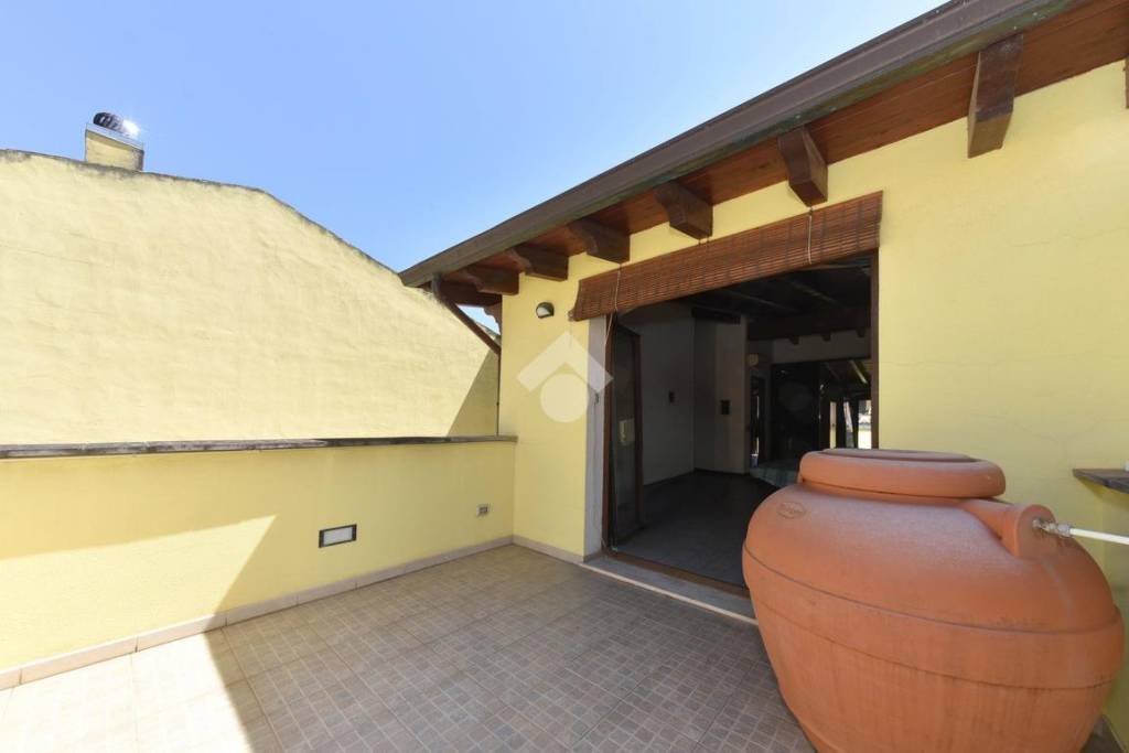appartamento in vendita a Cagliari in zona Pirri