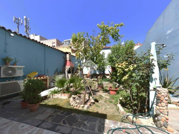 appartamento in vendita a Cagliari in zona Pirri