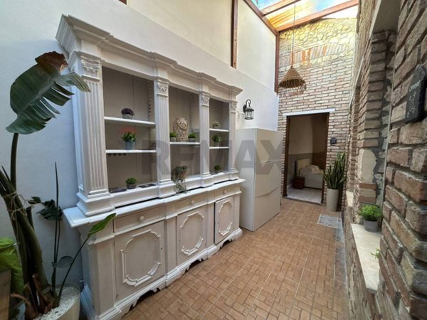 appartamento in vendita a Cagliari in zona Villanova
