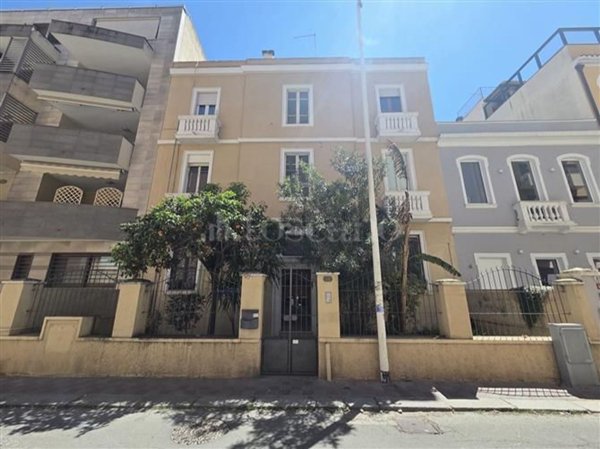 appartamento in vendita a Cagliari in zona San Benedetto