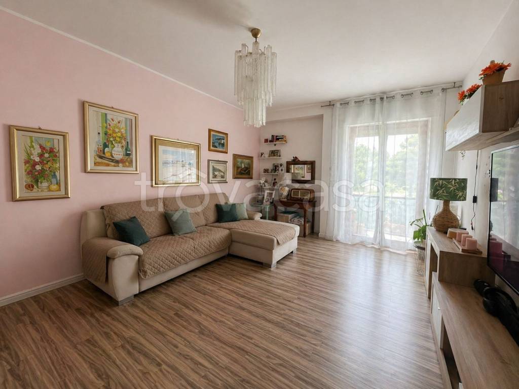 appartamento in vendita a Cagliari in zona Pirri
