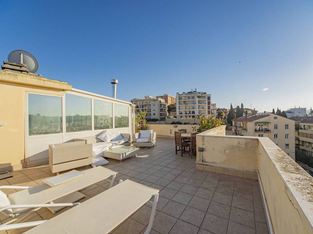 appartamento in vendita a Cagliari in zona Monte Urpinu