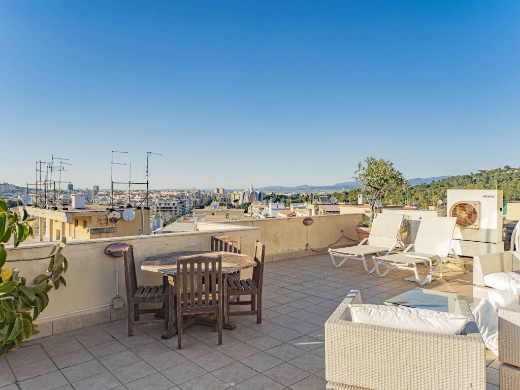 appartamento in vendita a Cagliari in zona Monte Urpinu