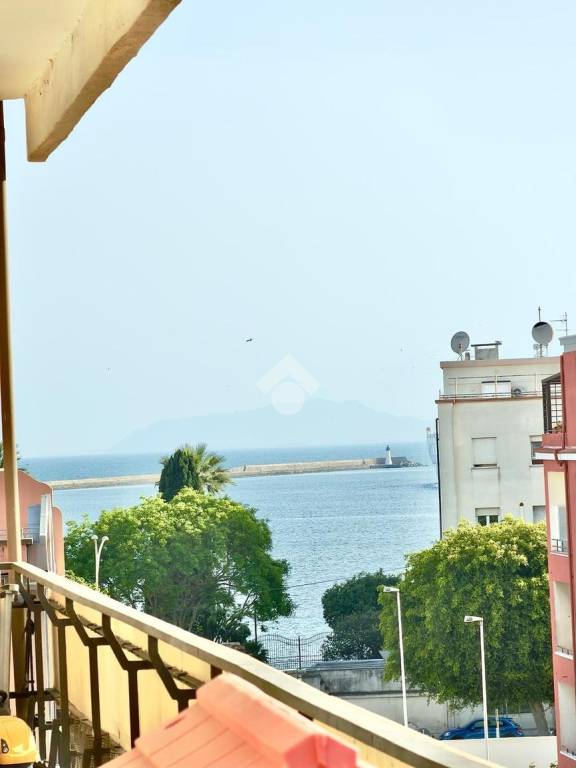 appartamento in vendita a Cagliari in zona Villanova