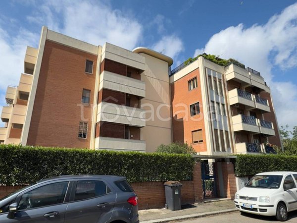 appartamento in vendita a Cagliari in zona Genneruxi