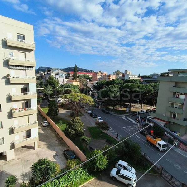 appartamento in vendita a Cagliari in zona Quartiere del Sole / La Palma