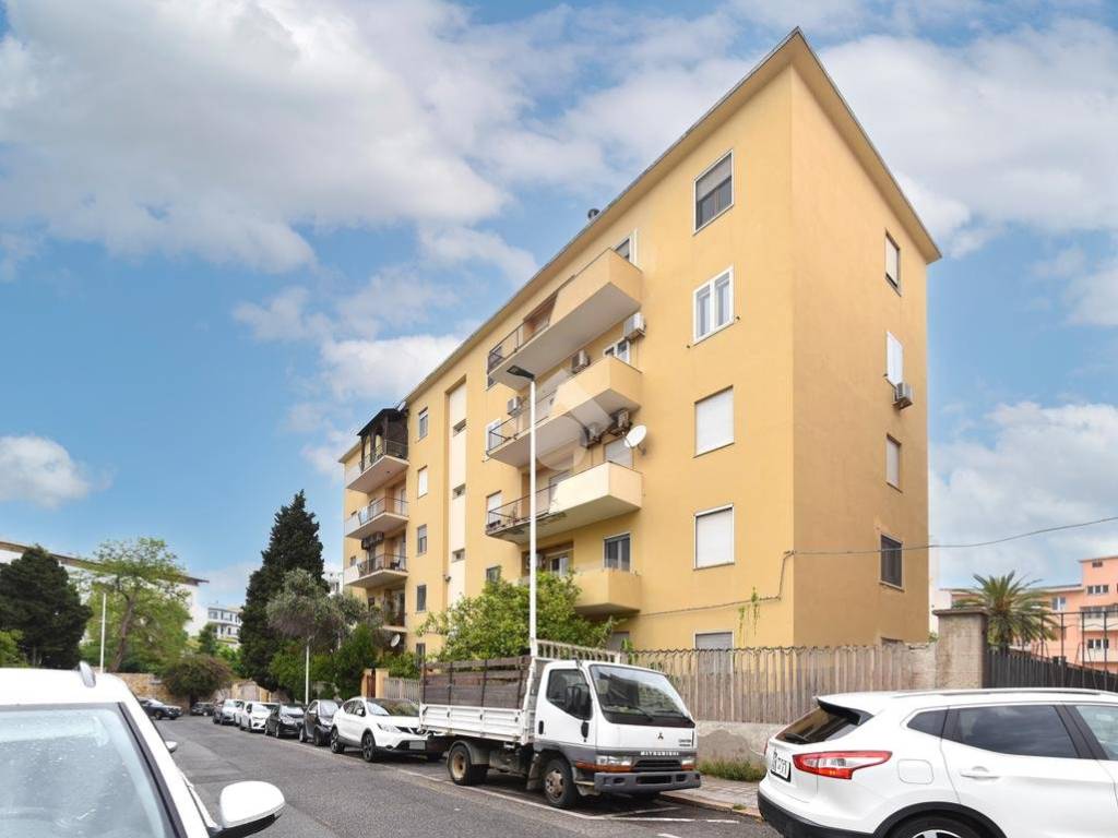 appartamento in vendita a Cagliari in zona Monte Urpinu