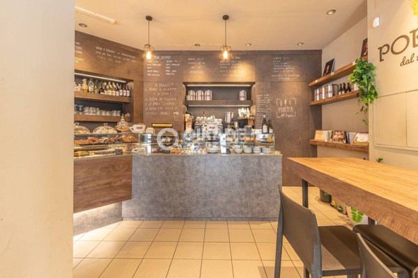 locale commerciale in vendita a Cagliari in zona Stampace/Punici