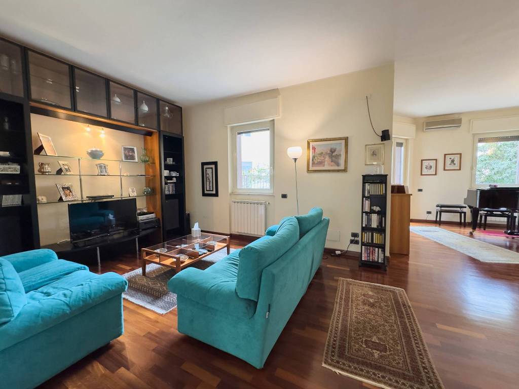 casa indipendente in vendita a Cagliari in zona Genneruxi